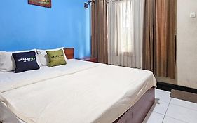 Oyo 90475 Mirda Gratia Hotel